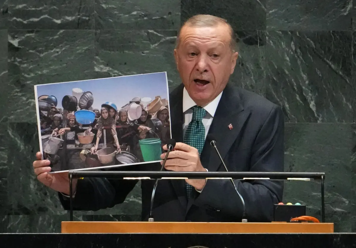 Erdogan defende que "é agora de grande importância prestar ajuda humanitária abrangente"