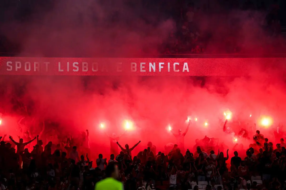 Sócios do Benfica vão votar a revisão de estatutos