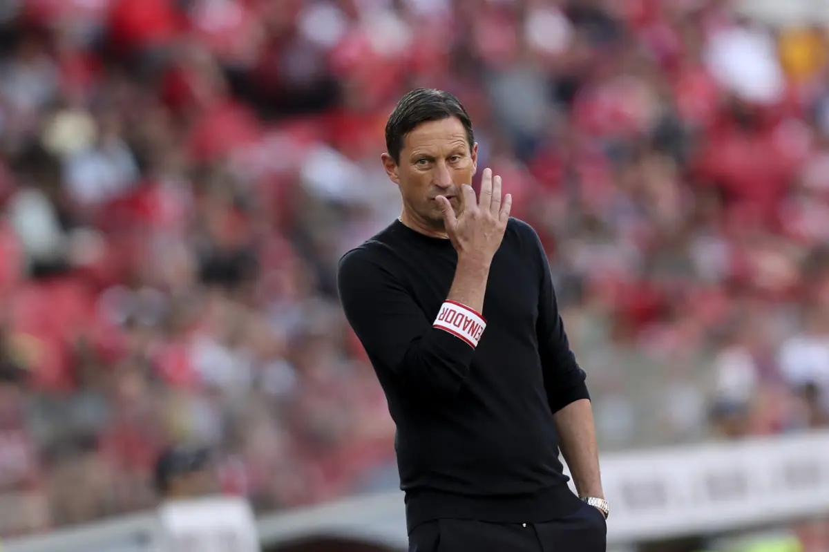 Roger Schmidt tinha contrato até 2026