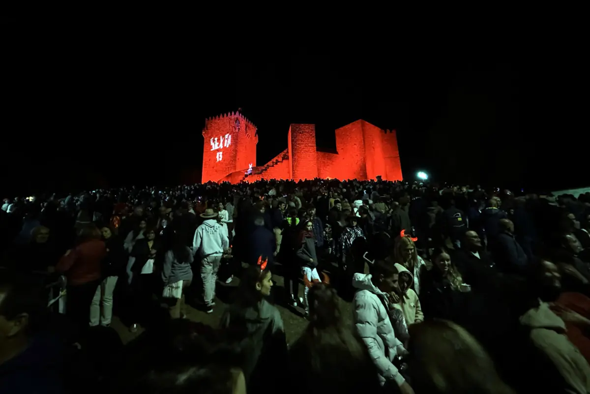 Zona histórica de Montalegre encheu na noite passada