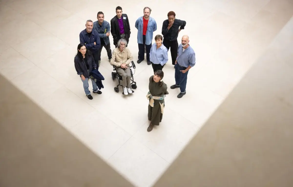 Equipa de curadores e artistas do Museu como Performance