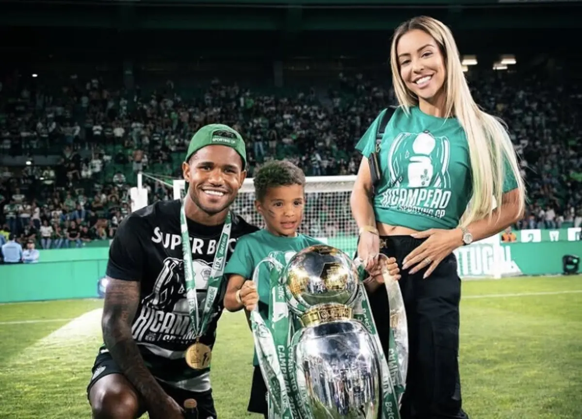 Pais de Matheus, de seis anos, futebolista Matheus Reis e Jack Rodrigues esperam o o segundo filho