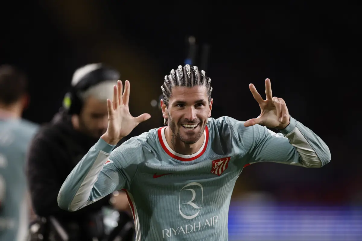 Atlético Madrid venceu o Barcelona por 2-1