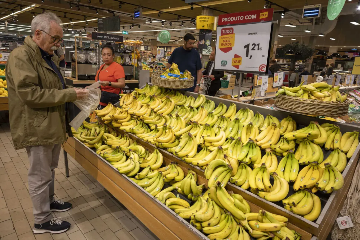 Deco diz que consumidores devem estar atentos aos preços com fim do IVA Zero