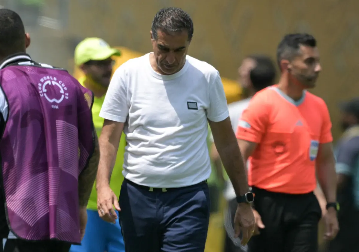 Renato Paiva foi despedido