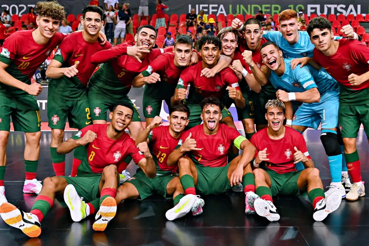 Campeões da Europa Sub-19 já estão em Portugal