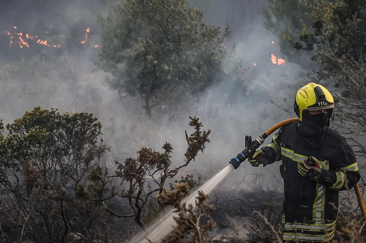 Imagem de contexto do artigo Fogo em Cascais com 13 feridos entre bombeiros e civis