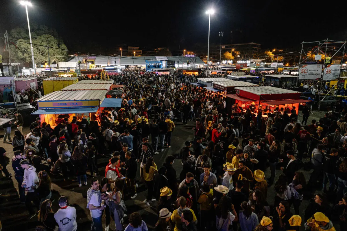 Queimódromo vai receber cerca de 300 mil pessoas nas oito noites da festa estudantil