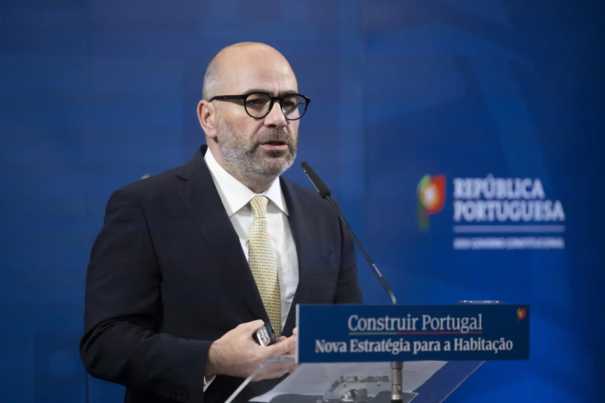 Miguel Pinto Luz garante que Vigo não será preterido