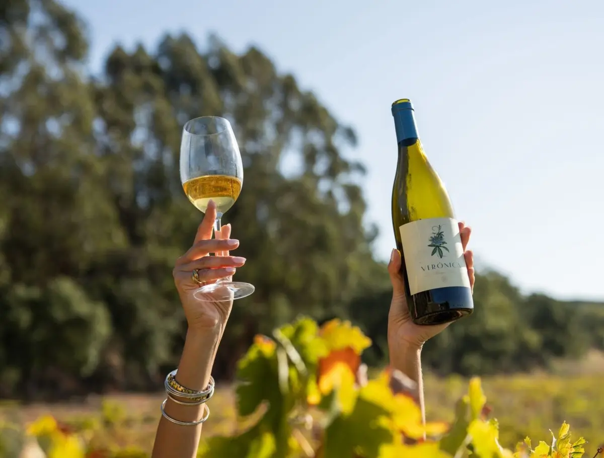 Verónica (na fotografia) é um dos vinhos com maior valor sentimental no projeto.