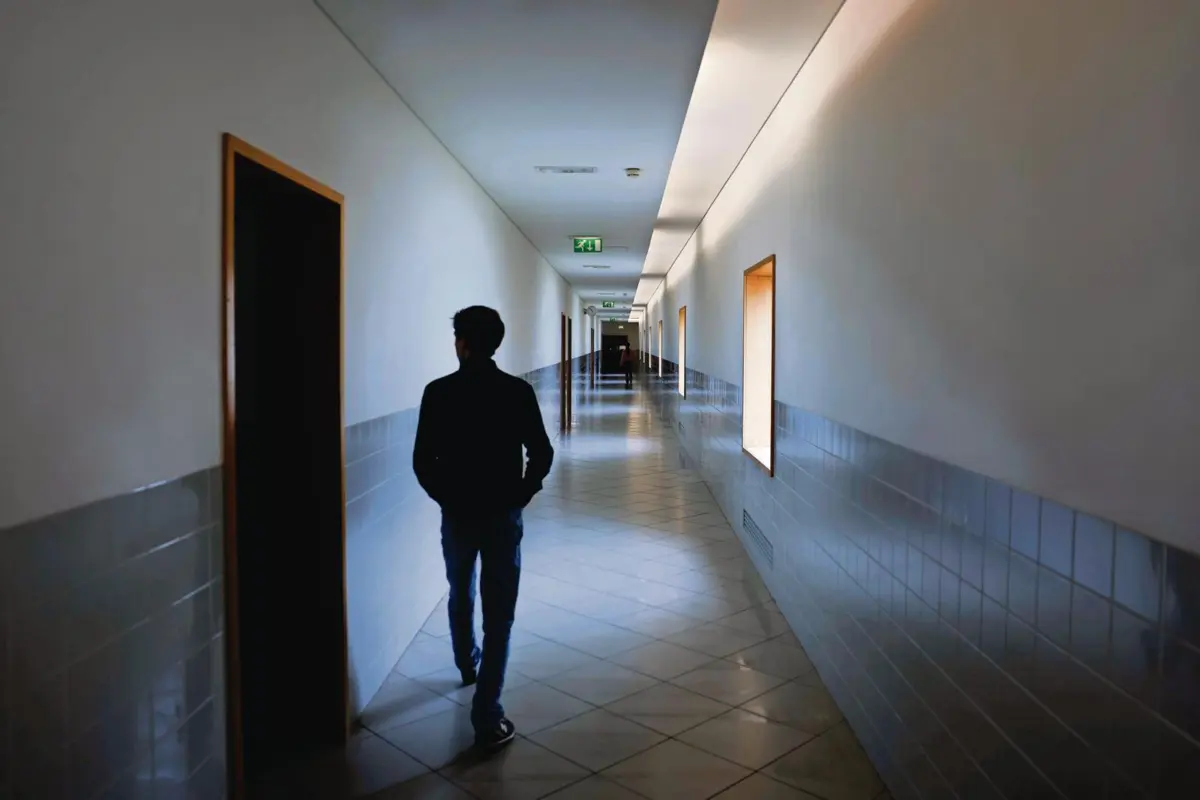 Docente importunou três adolescentes. Contestou sanção, mas perdeu em duas instâncias judiciais e recorreu para o Supremo