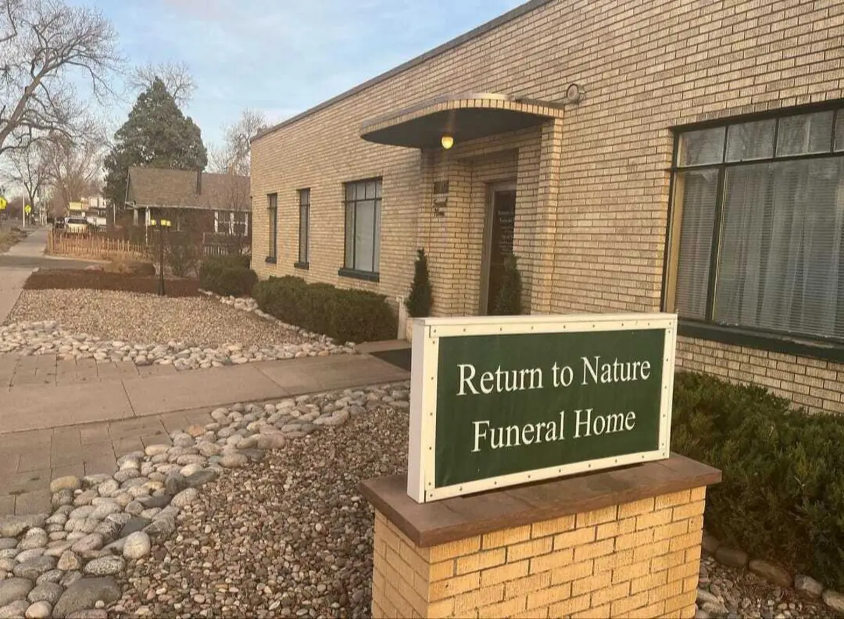 Imagem de contexto do artigo Perto de 200 corpos em decomposição encontrados em funerária "verde" nos EUA