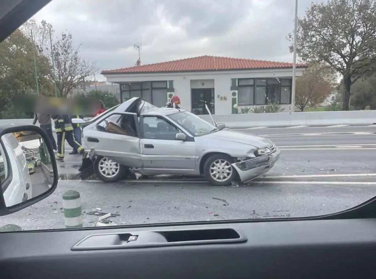 Acidente ocorreu ao final da manhã