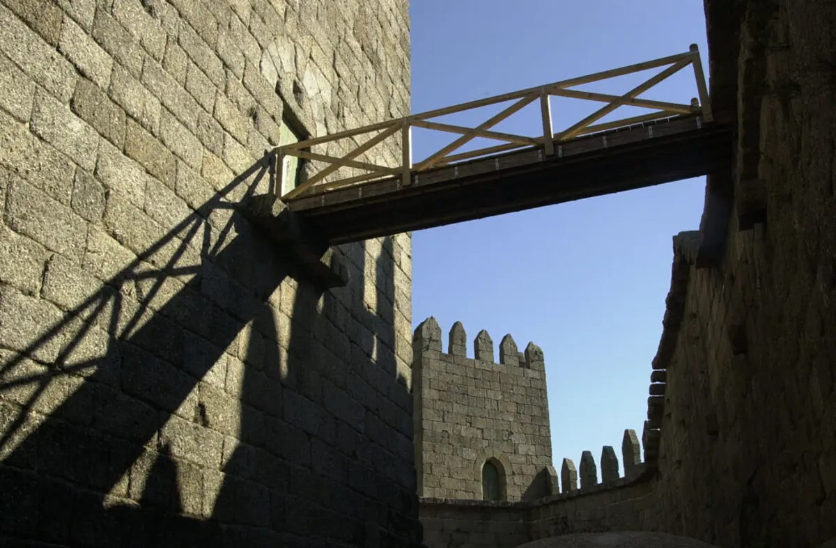 Imagem de contexto do artigo Castelo de Guimarães encerra para obras