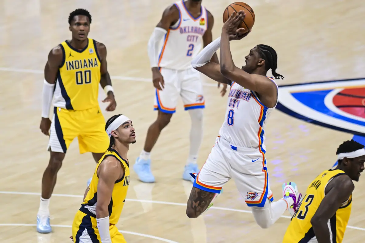 Número oito dos OKC foi a figura da noite ao anotar 40 pontos e colocar a equipa na frente das finais por 3-2