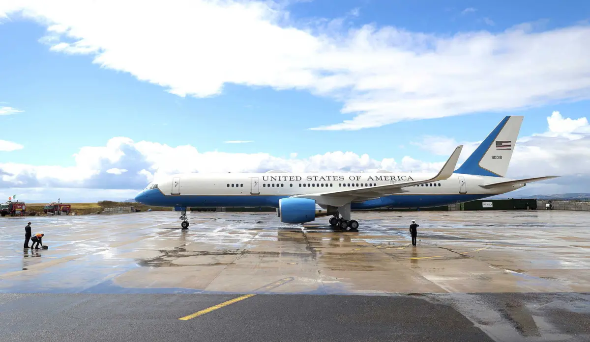 A entrada e permanência no âmbito do programa “Visa Waiver” está limitada a fins de negócio e de turismo e a uma duração máxima de 90 dias