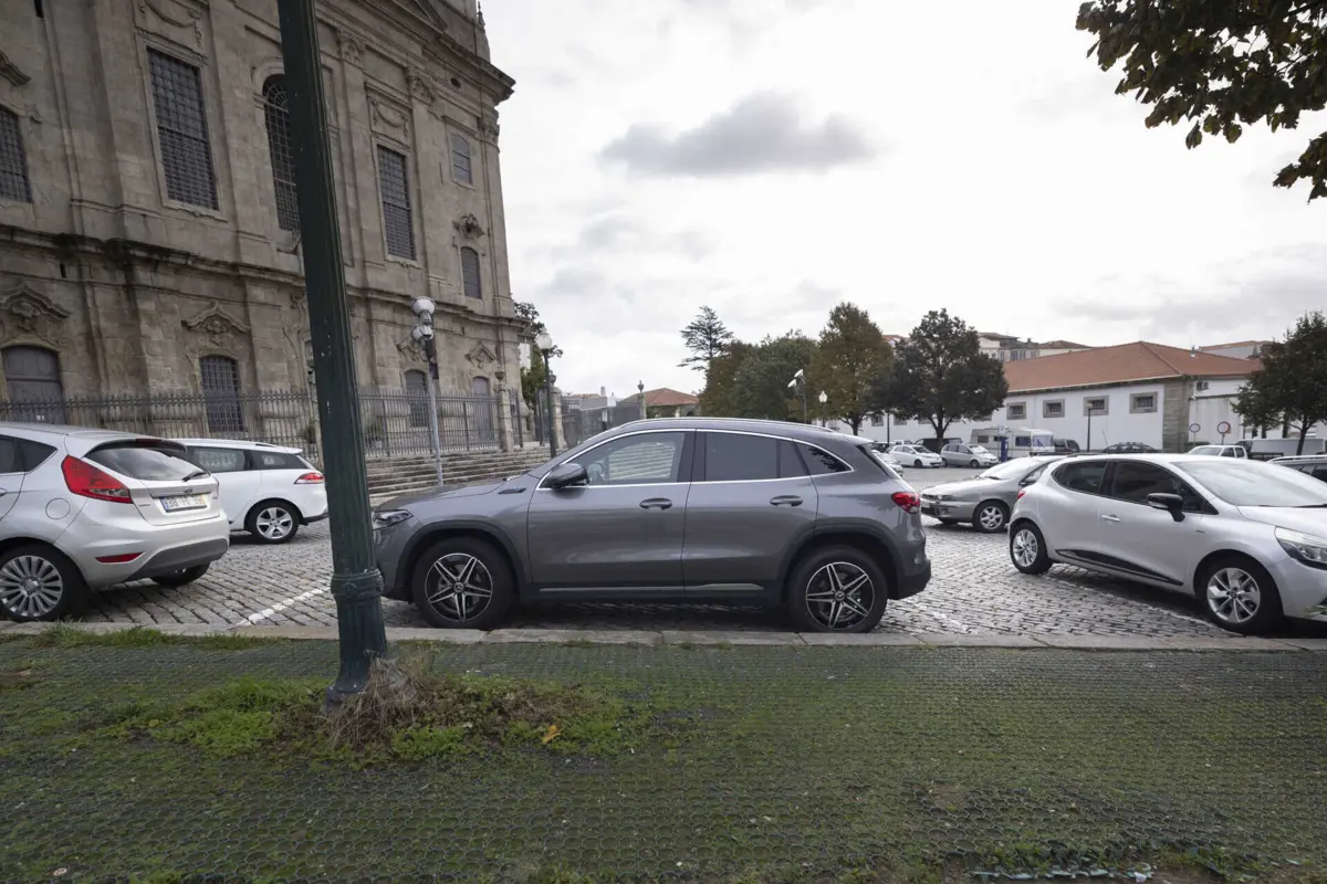 Obrigar os SUV a pagar mais pelo espaço utilizado é tema que alimenta discussões