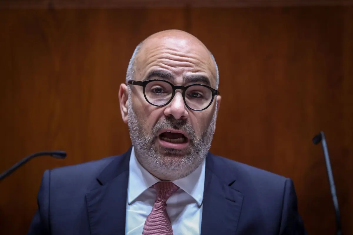 O ministro das Infraestruturas e Habitação, Miguel Pinto Luz