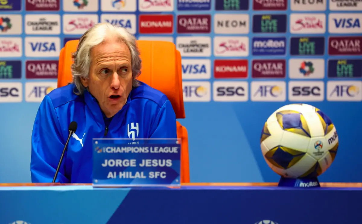 Jorge Jesus lidera o campeonato saudita e conduziu o Al-Hilal às meia-finais da Champions da Ásia