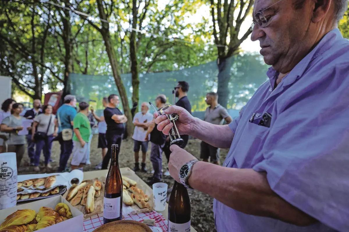 Comidas típicas, vinho de produção local: as receitas do Rock no Rio Febras revertem para a Casa do Povo de Briteiros