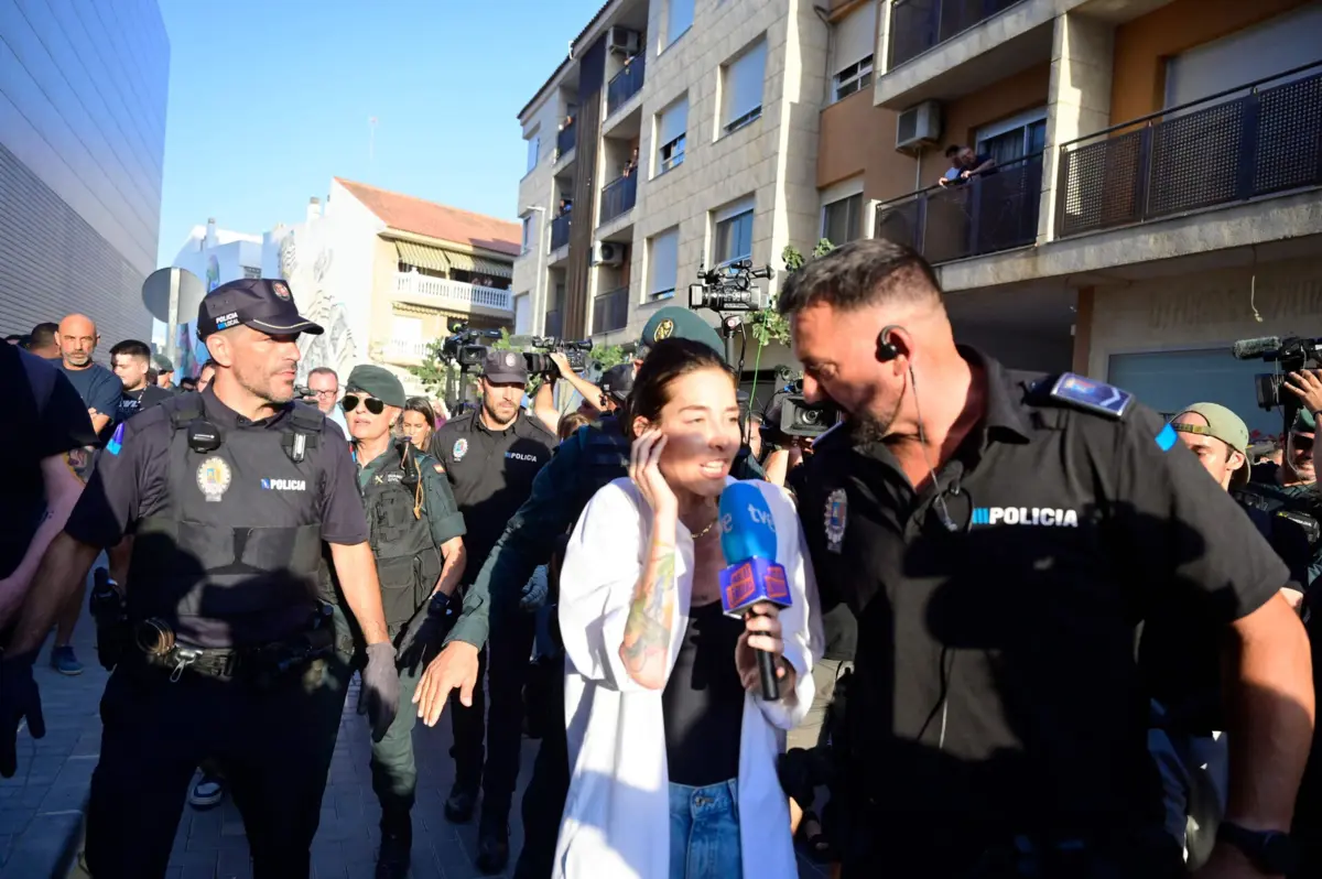 Os insultos foram particularmente intensos contra Esther Yáñez, jornalista da estação TVE