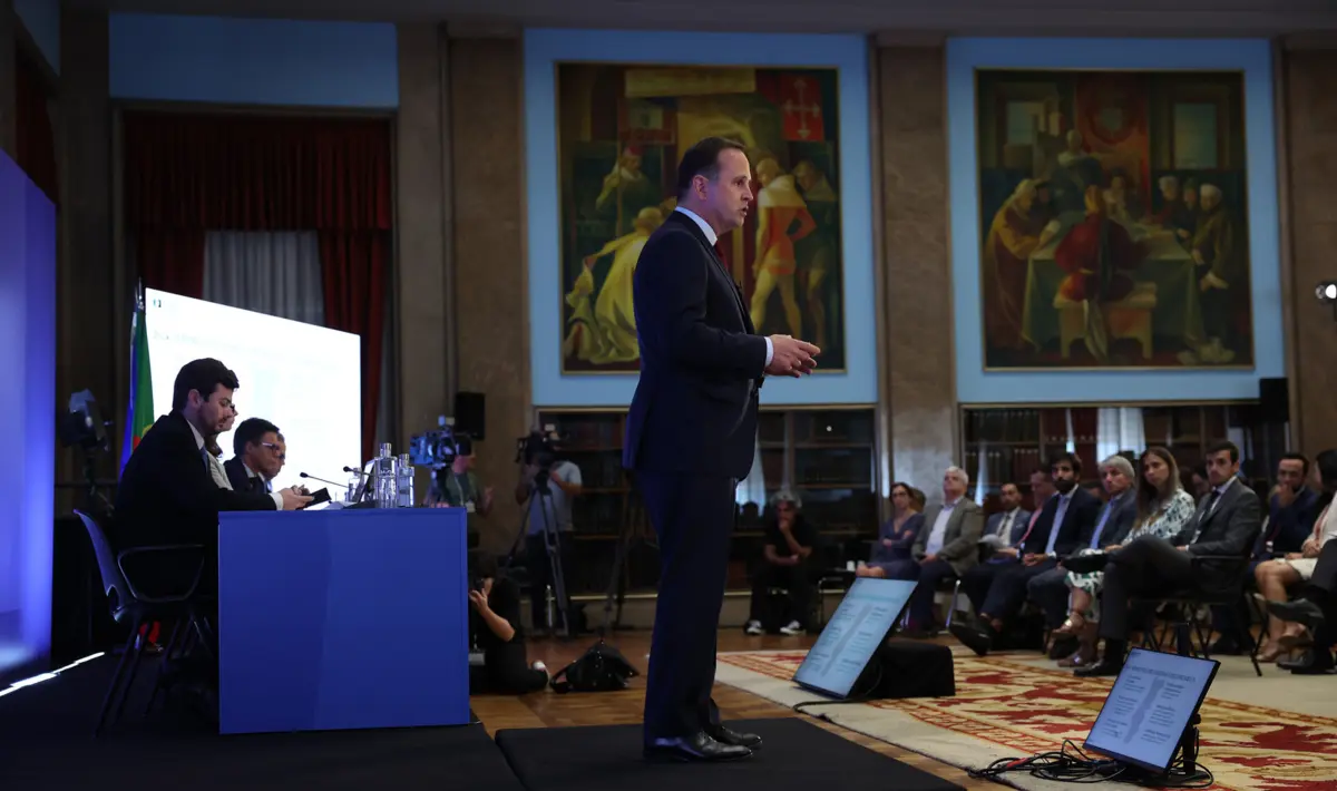 Imagem de contexto do artigo Orçamento baixa IRS em 1682 milhões de euros