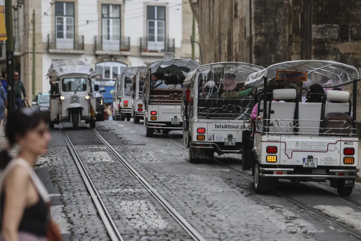 Em Lisboa, a circulação e o estacionamento dos "tuk-tuk" passaram a ter zonas de restrição desde 1 de abril