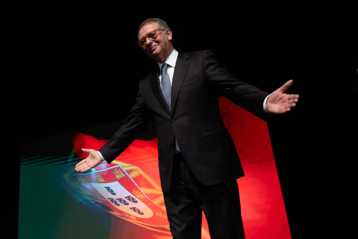 Na vitória presidencial, António José Seguro vestiu o luxo silencioso da marca italiana Canali