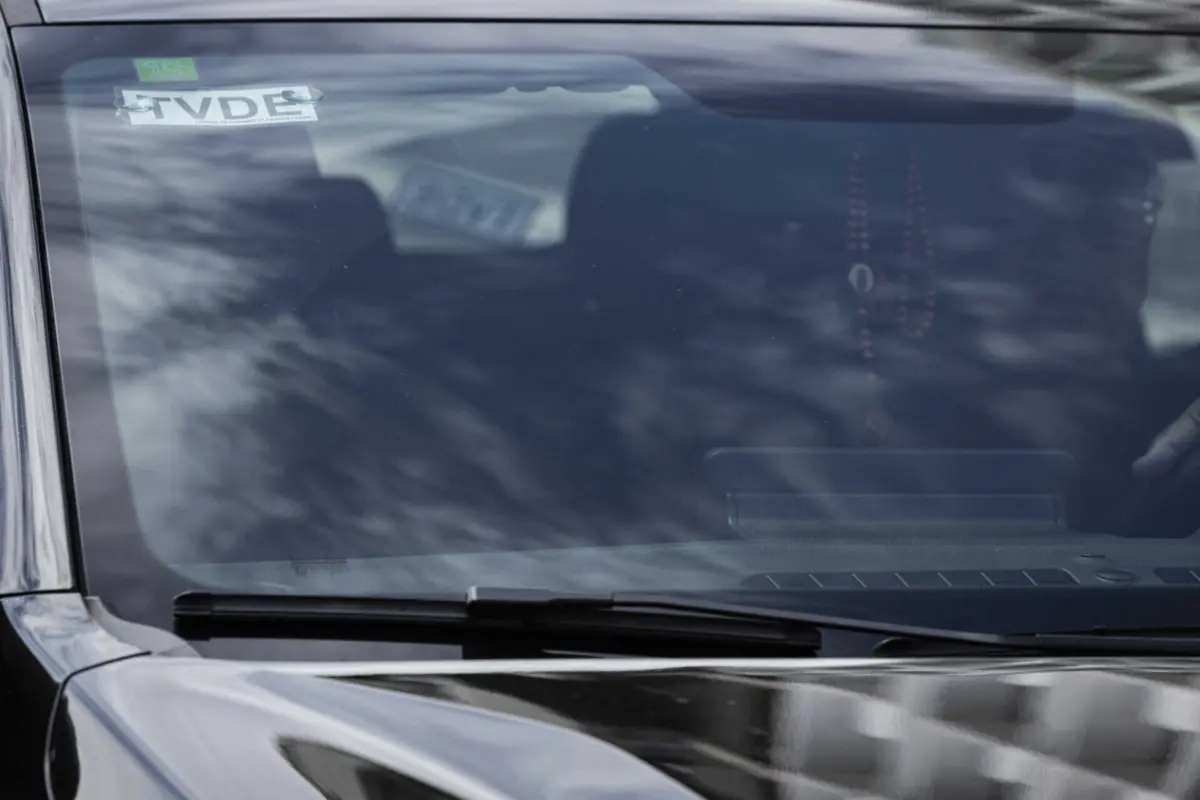 Mulher adormeceu durante a viagem e foi abusada sexualmente