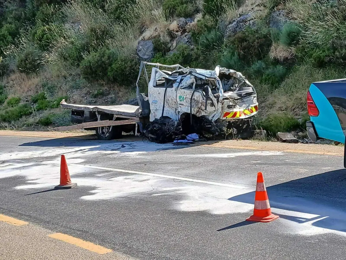 Para o local foram mobilizados meios dos Bombeiros Voluntários da Covilhã, Bombeiros Voluntários de Manteigas, INEM e GNR