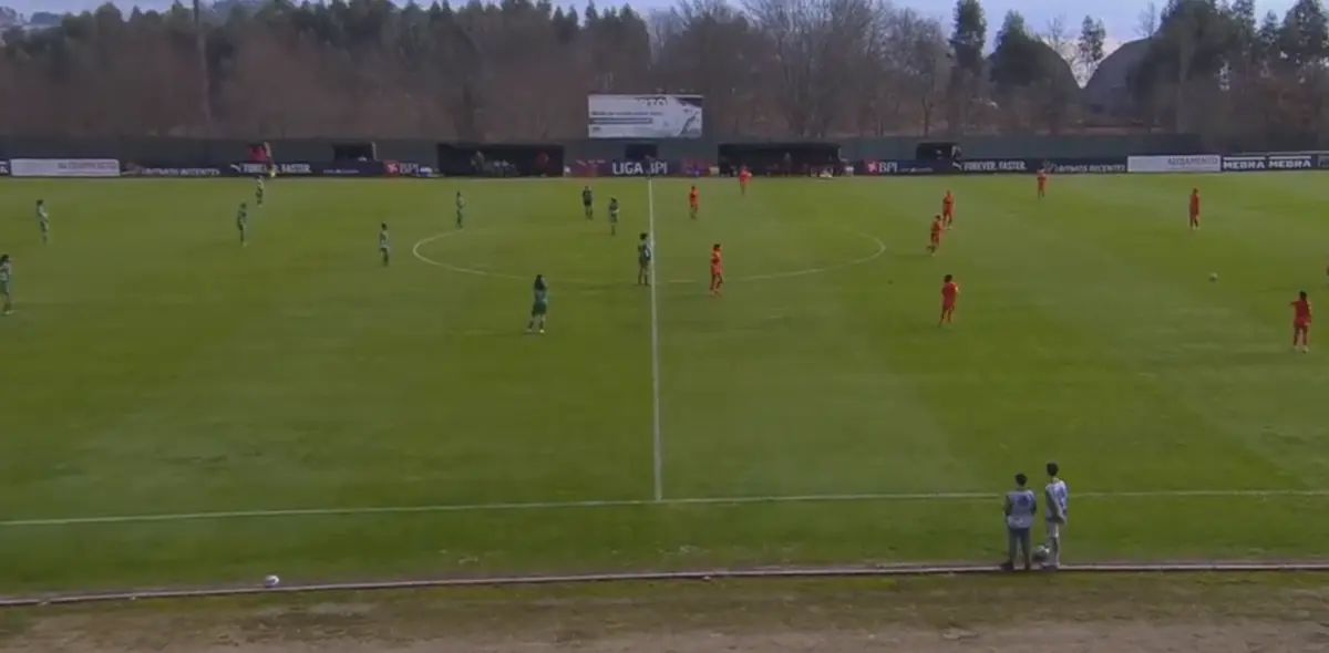 Jogadoras do Vilaverdense protestaram no início do jogo