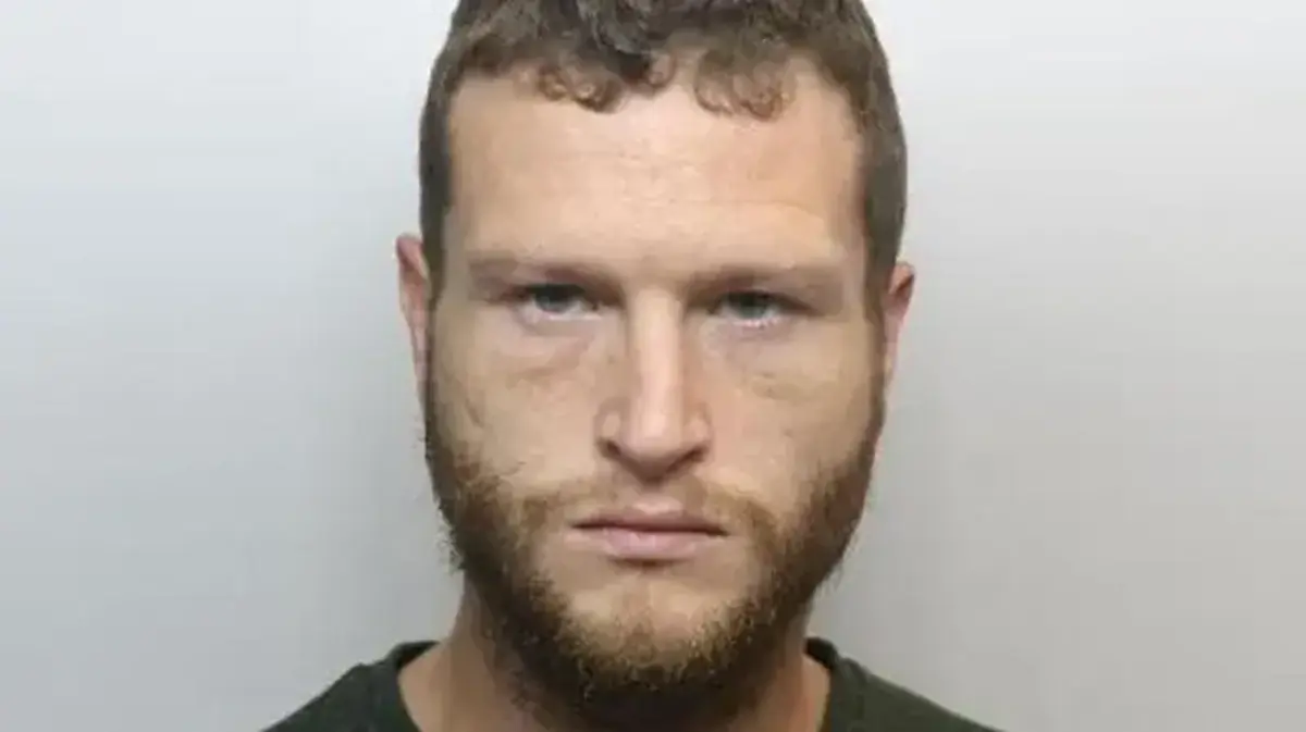 Levi Fishlock tentou incendiar hotel que albergava requerentes de asilo