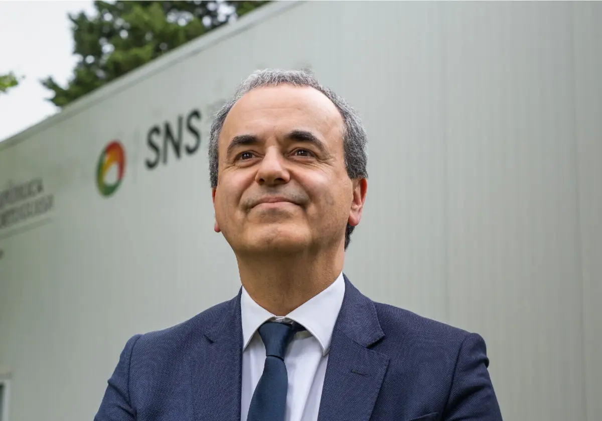 Fernando ArauÌjo apresentou a demissão