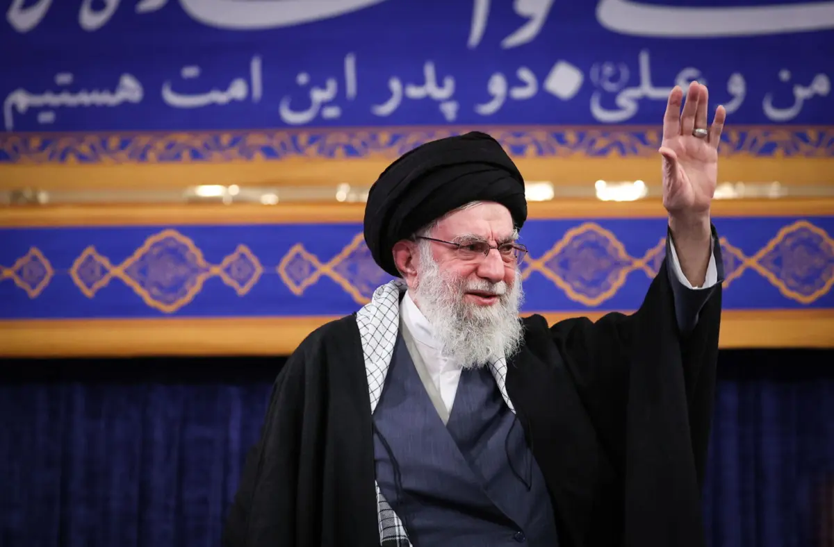 Ali Khamenei culpou os Estados Unidos da América pelo aumento das taxas de câmbio da moeda
