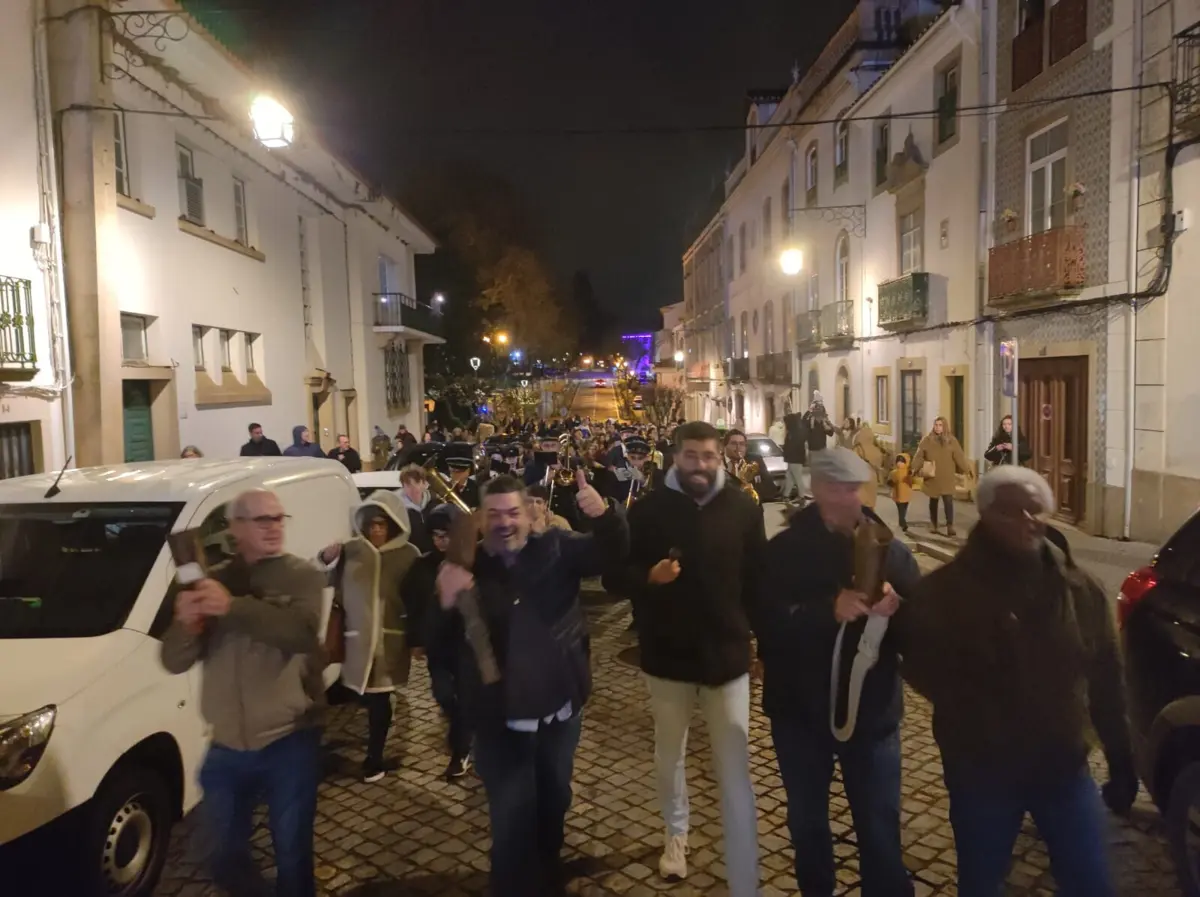 As ruas de Castelo de Vide encheram-se com portugueses e estrangeiros
