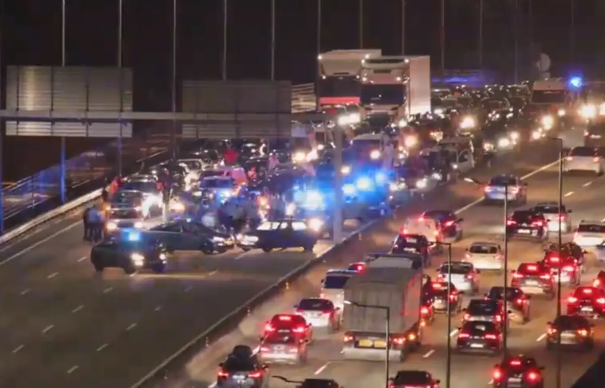 Imagem de contexto do artigo Perseguição a suspeito de violência doméstica interrompeu trânsito na Ponte do Freixo