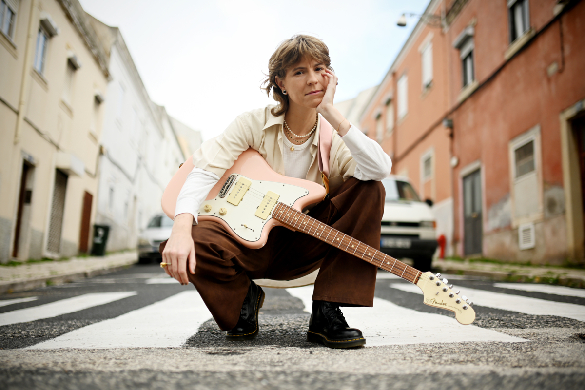 Imagem de contexto do artigo A guitarra de Inês Marques Lucas