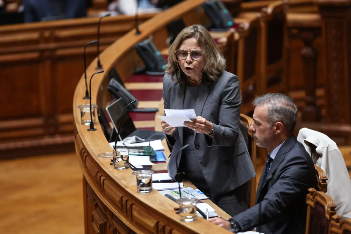 Imagem de contexto do artigo Ministra considera “curioso” que oposição nunca coloque em causa gestão dos hospitais