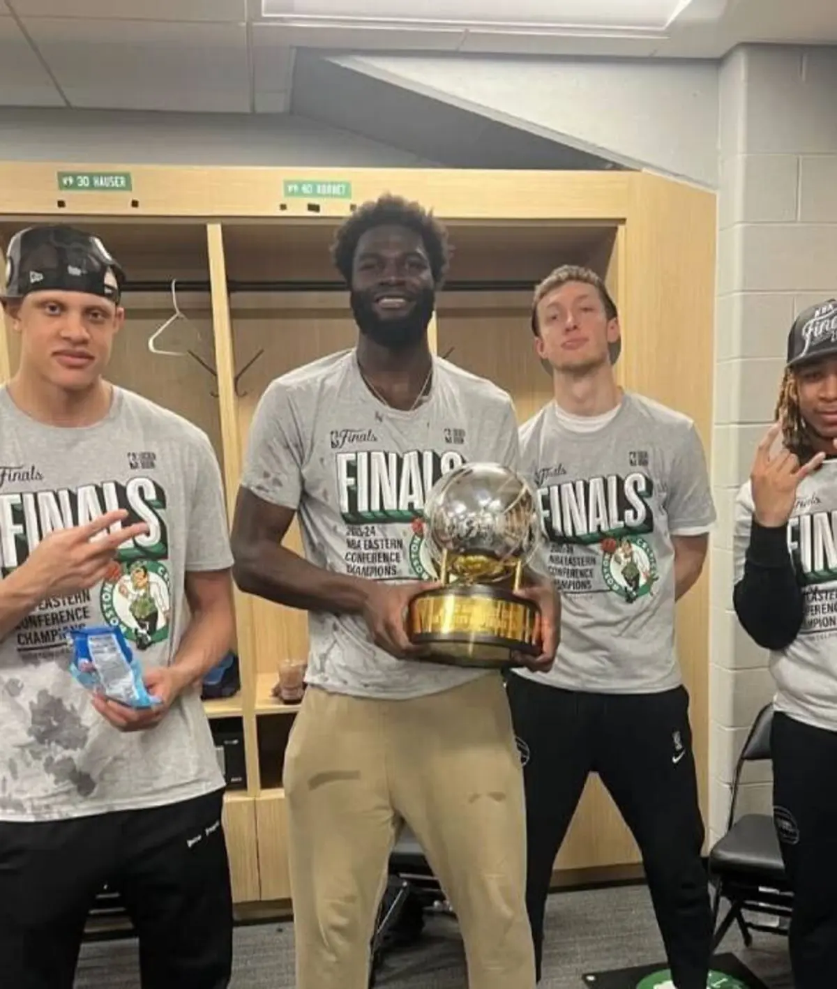 Neemias Queta celebra o triunfo no balneário