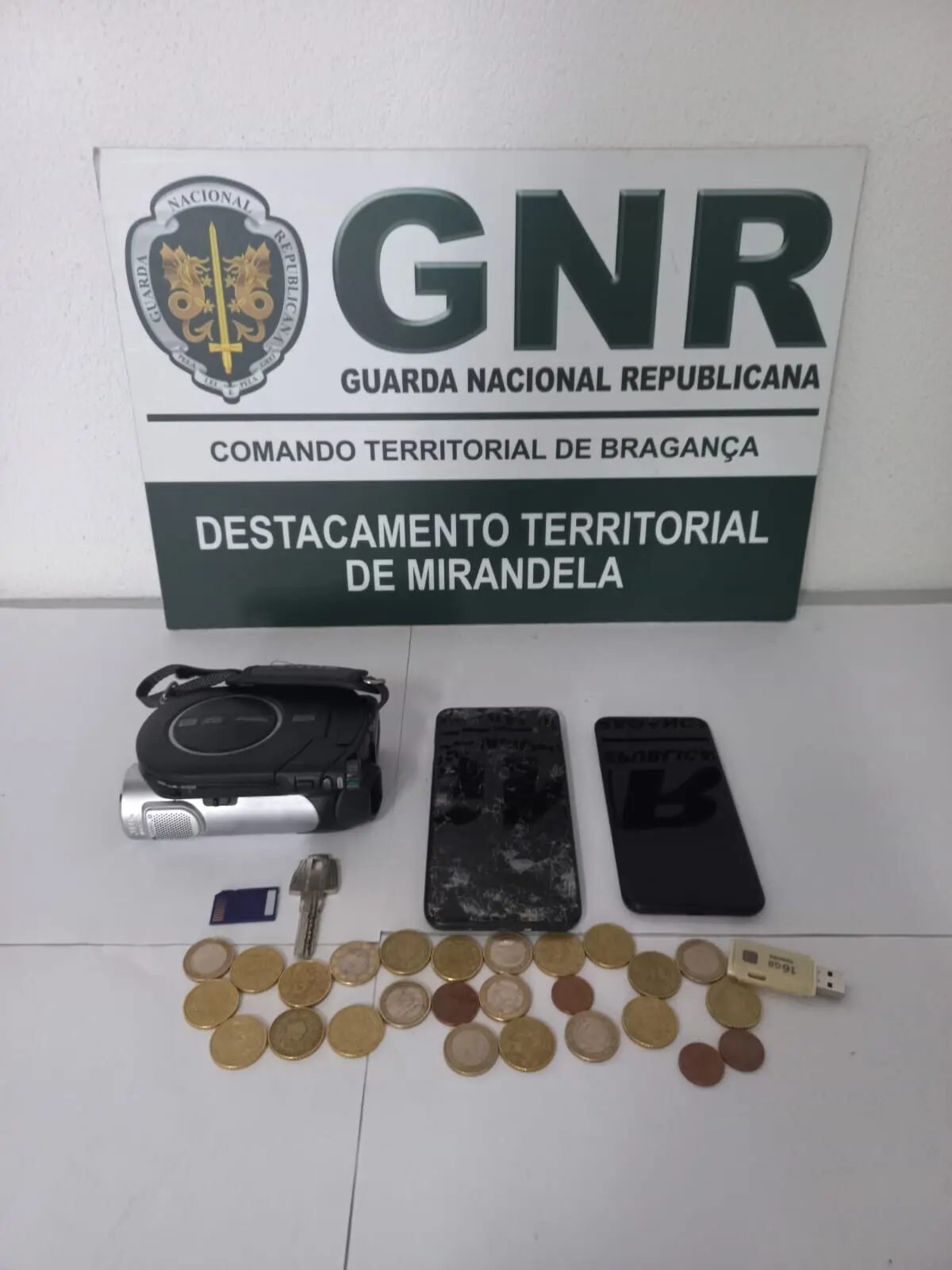 Imagem de contexto do artigo Ladrão tinha chave de loja onde entrava para roubar quando queria