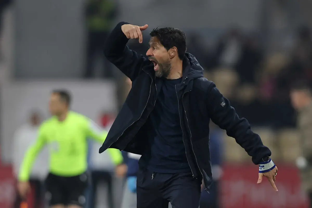 Vítor Bruno deixou o comando técnico do F. C. Porto, depois de três derrotas consecutivas