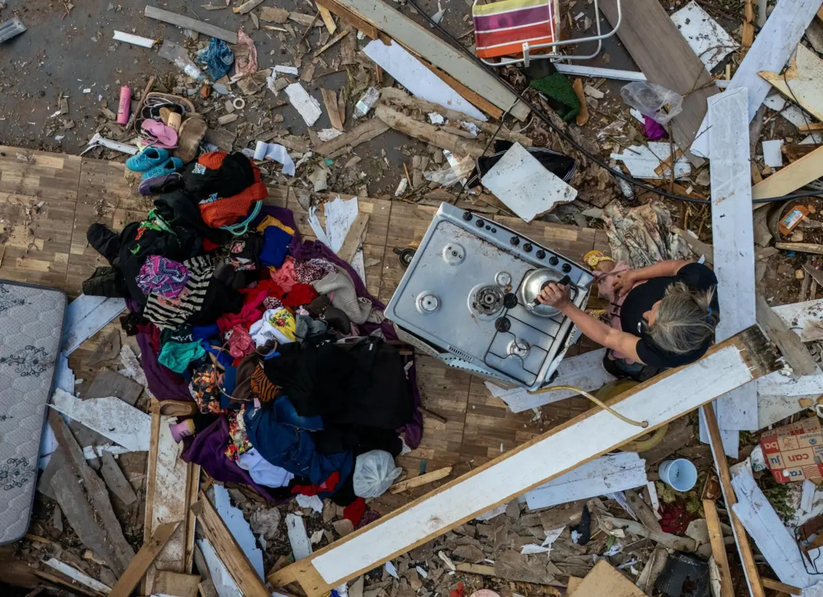 Casas de milhares de pessoas ficaram destruídas