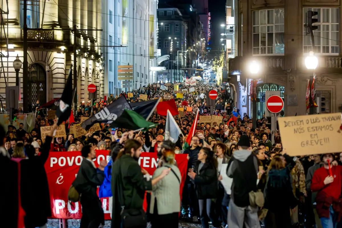 A greve geral de ontem dominou a imprensa