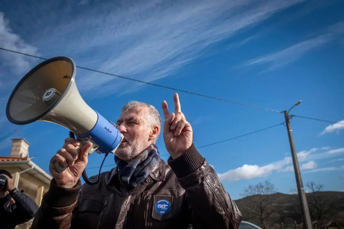 Gouveia e Melo recebe apoio de históricos do PSD e CDS