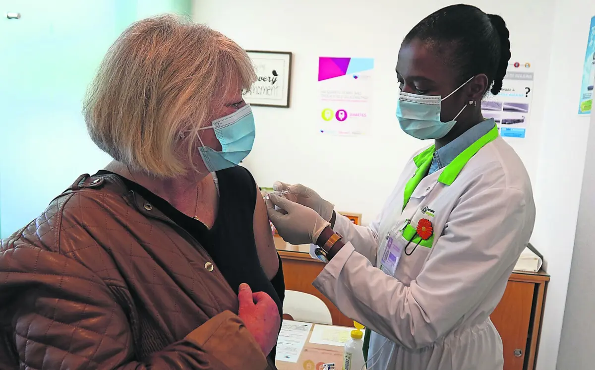 Vacinas não chegam para as reservas nas farmácias