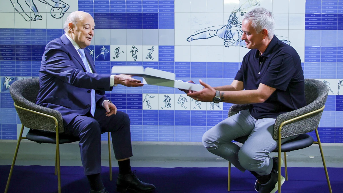 José Mourinho será um dos muitos participantes de renome no documentário sobre Pinto da Costa