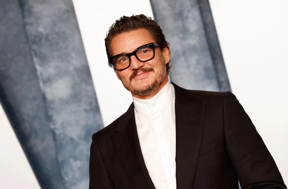 Pedro Pascal passou por Portugal e posou ao lado de fãs