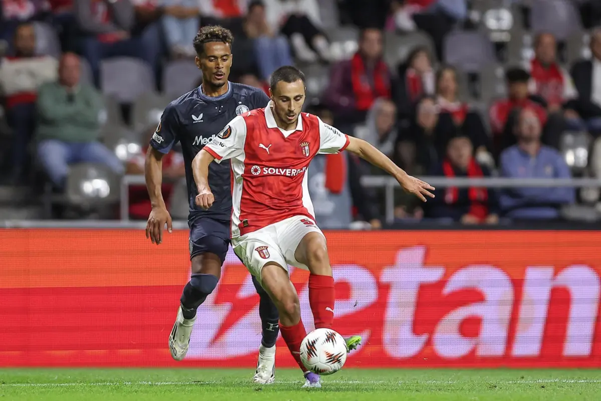 Leonardo Lelo está de volta ao lado esquerdo da defesa do Braga