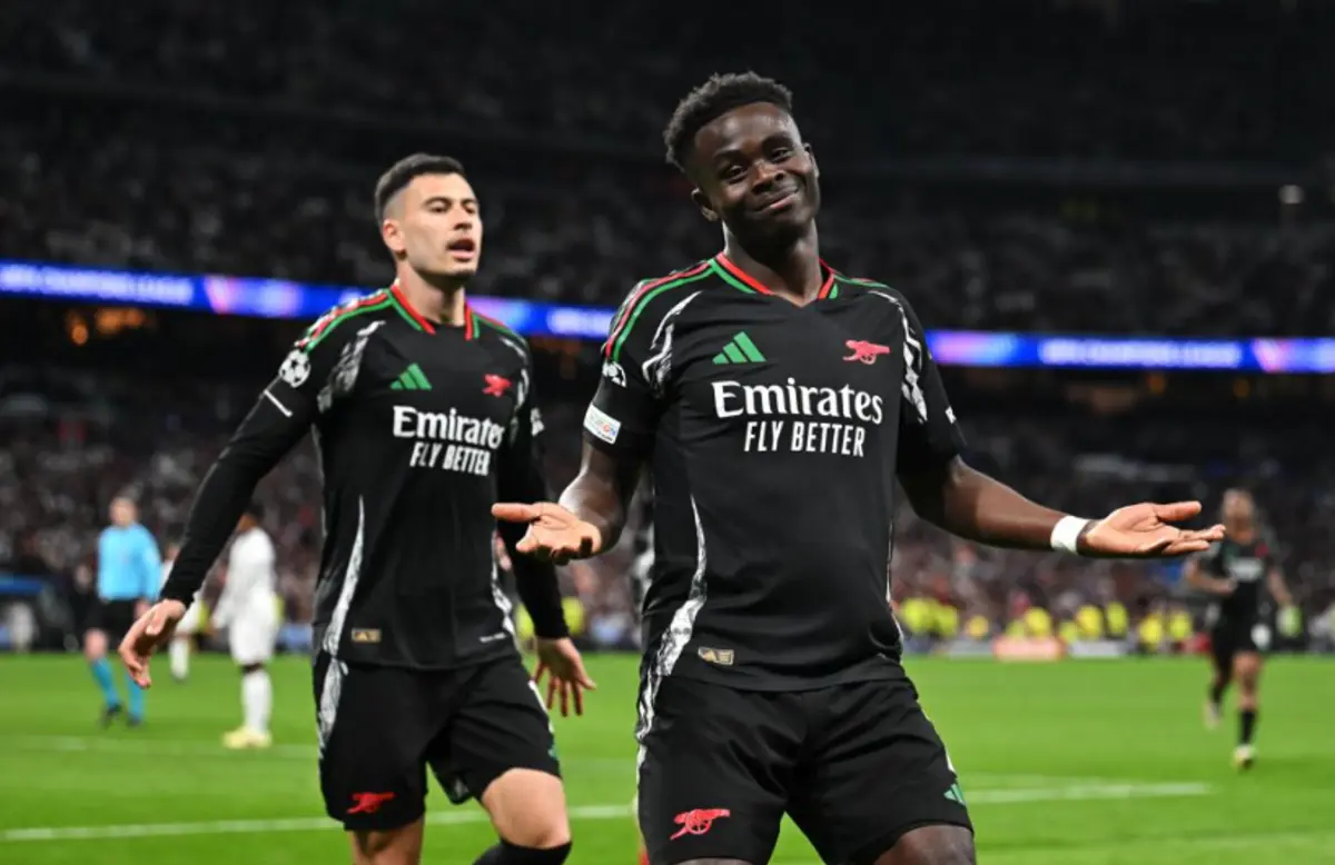 Saka marcou no Santiago Bernabéu depois de falhar uma grande penalidade