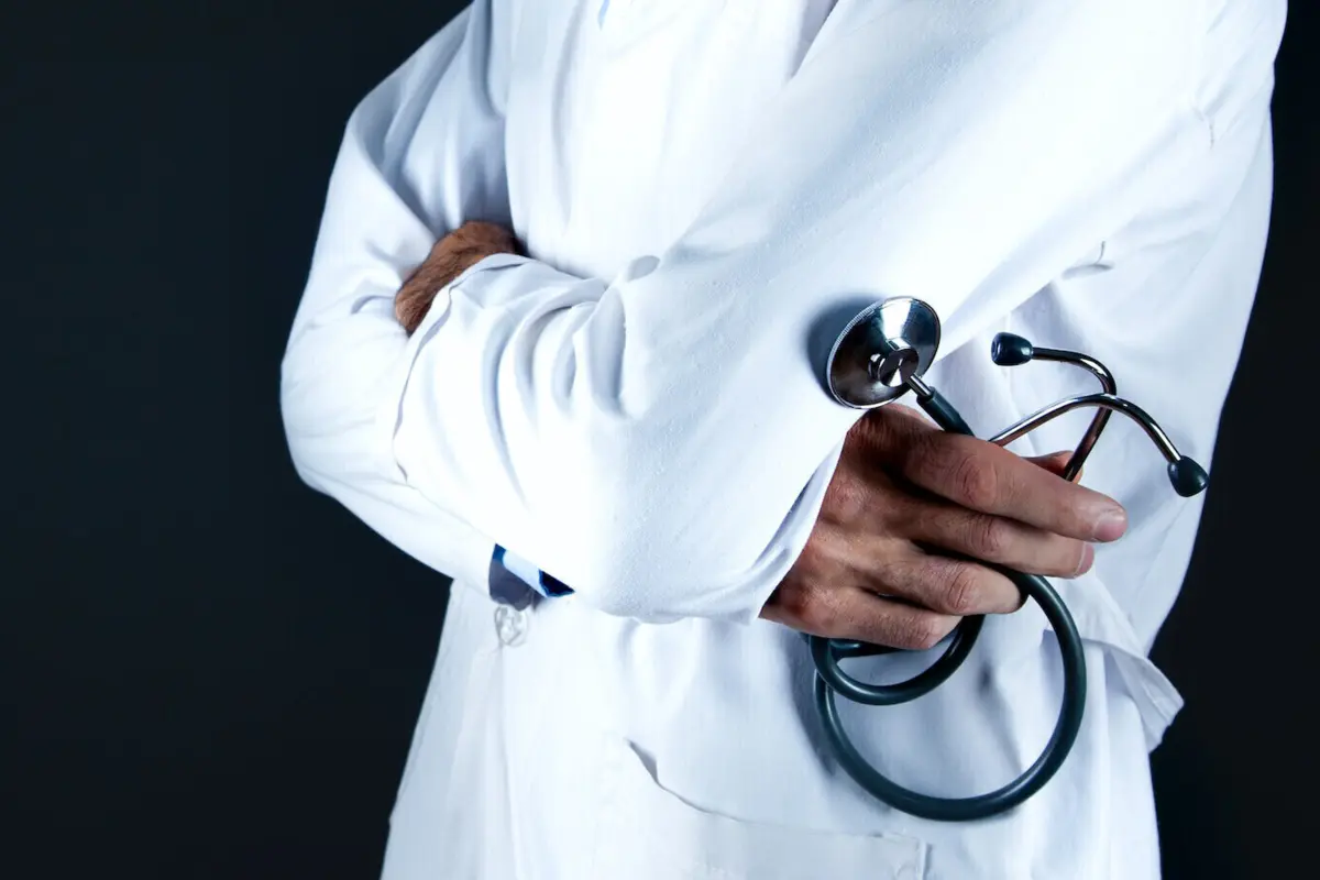 Tribunal condenou médico por abuso sexual de três vítimas